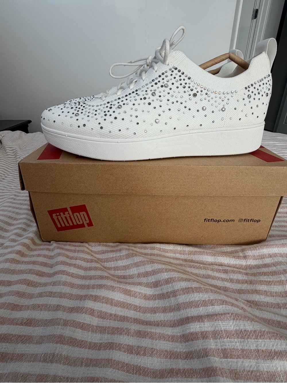 Fitflop White Crystal-Studded Knit Lace-Up Sneakers